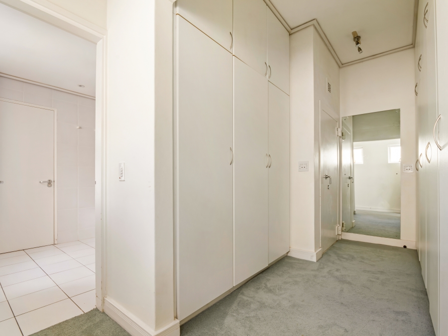 4 Bedroom Property for Sale in Leisure Isle Western Cape